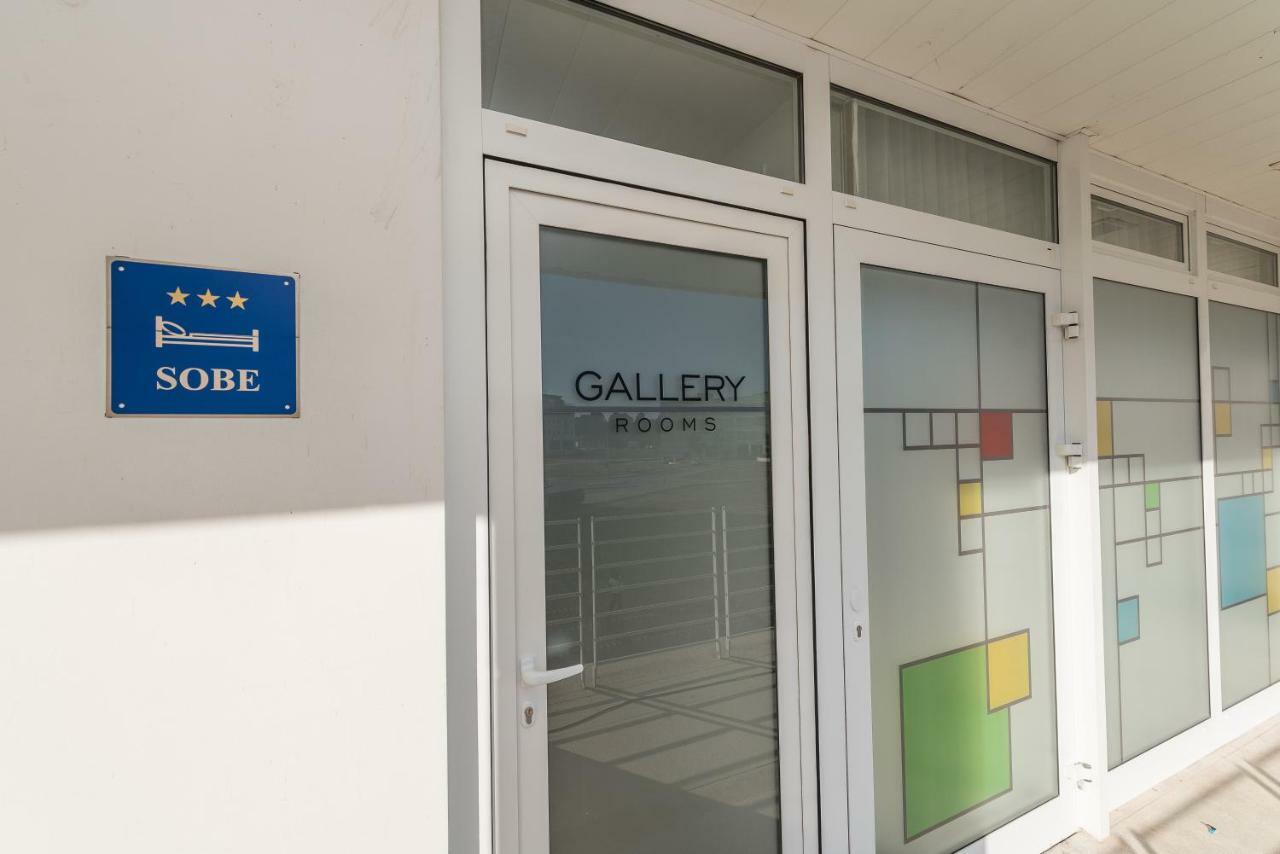Gallery Rooms With Parking Zadar Luaran gambar